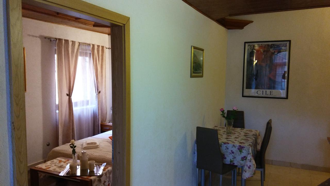 Guest House Villa Castio Petrovac 외부 사진