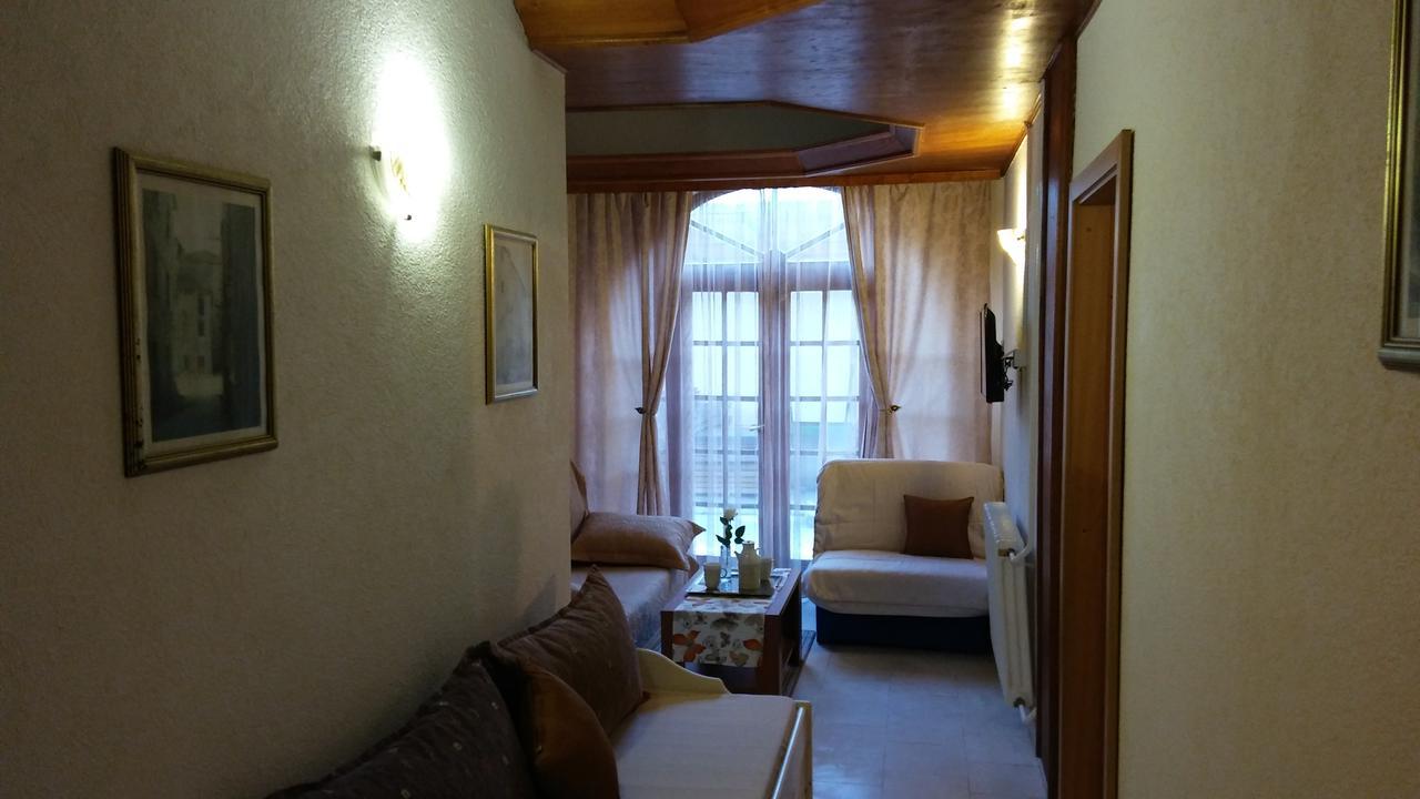 Guest House Villa Castio Petrovac 외부 사진