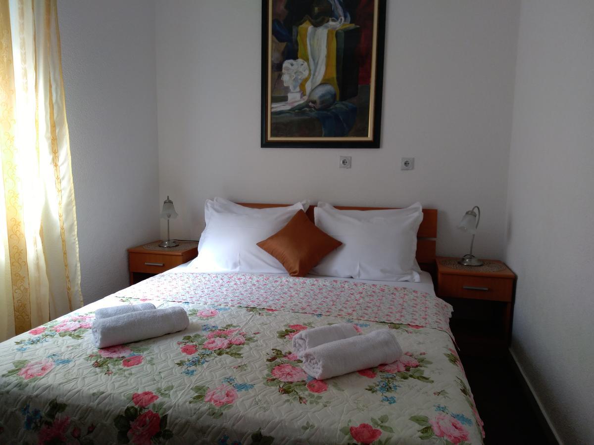 Guest House Villa Castio Petrovac 외부 사진