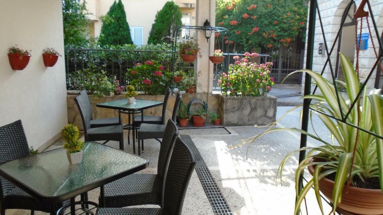 Guest House Villa Castio Petrovac 외부 사진